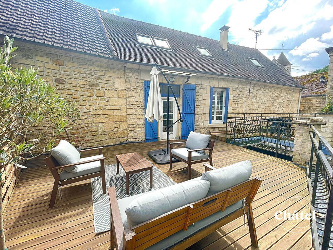 Maison à SAINT-LEU-D&#039;ESSERENT