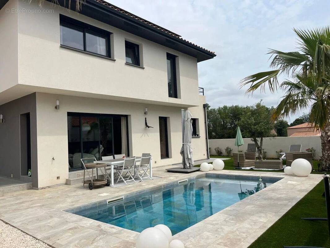 Maison à THUIR