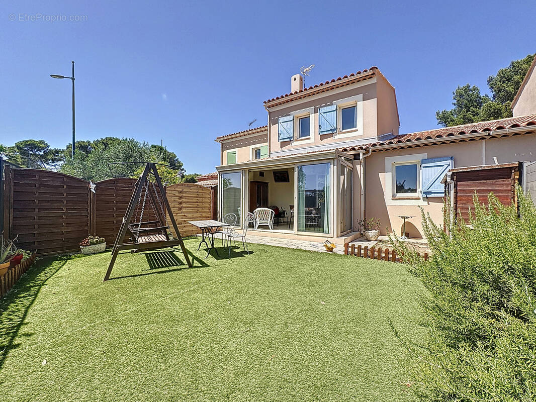 Maison à SIX-FOURS-LES-PLAGES