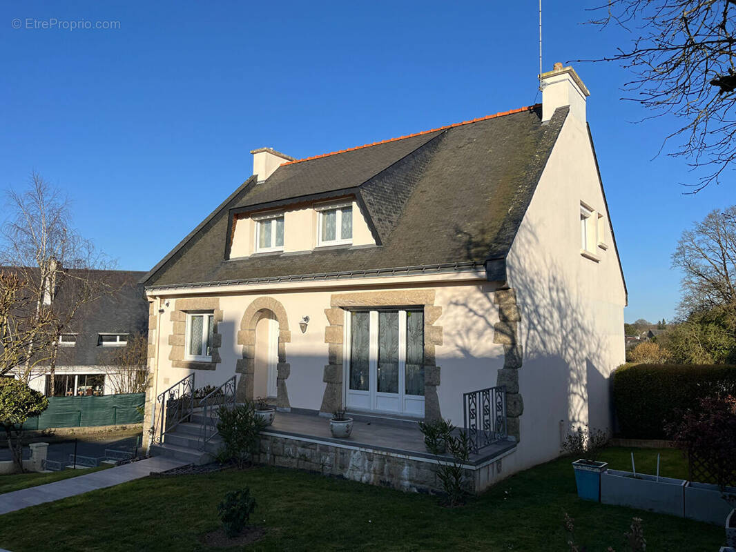 Maison à LOCMINE