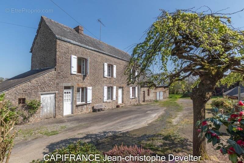 Maison à GORRON