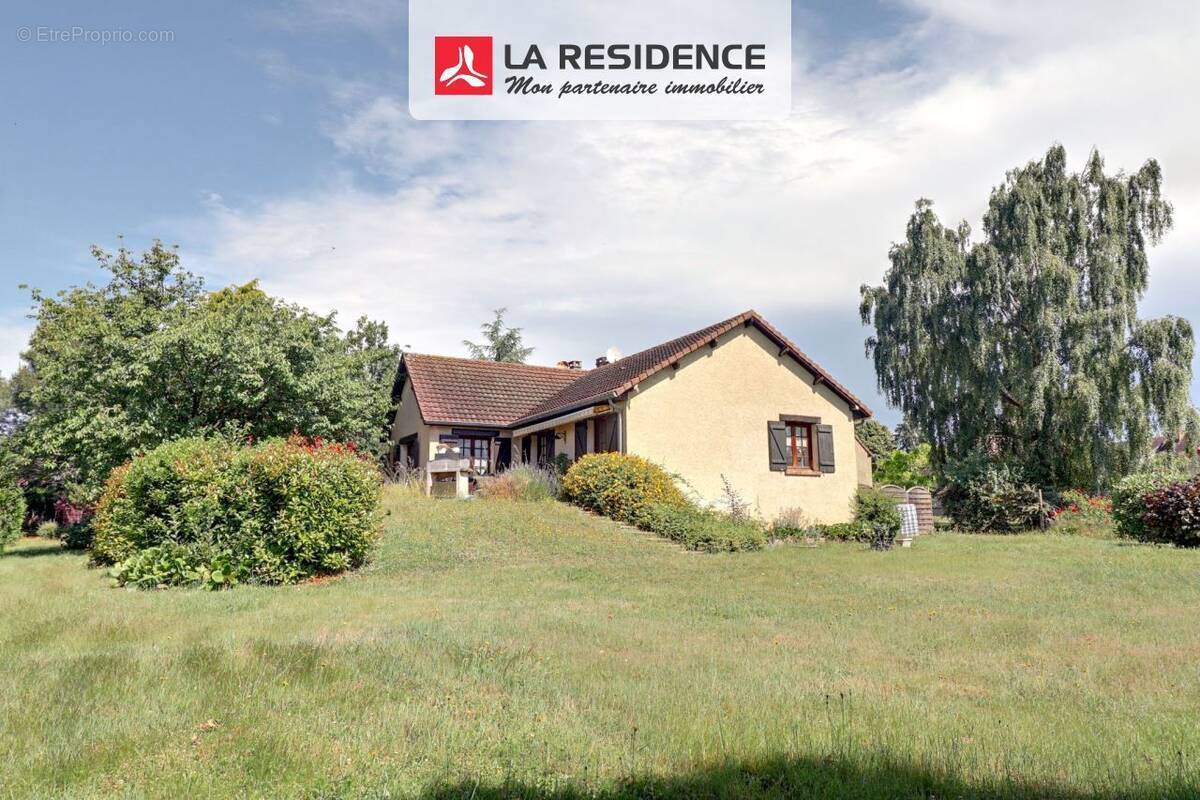 Maison à EZY-SUR-EURE