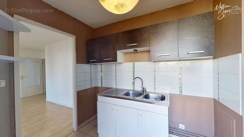 Appartement à LYON-8E