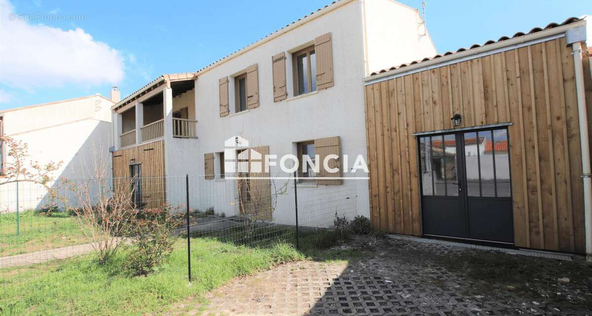 Appartement à ANGOULINS