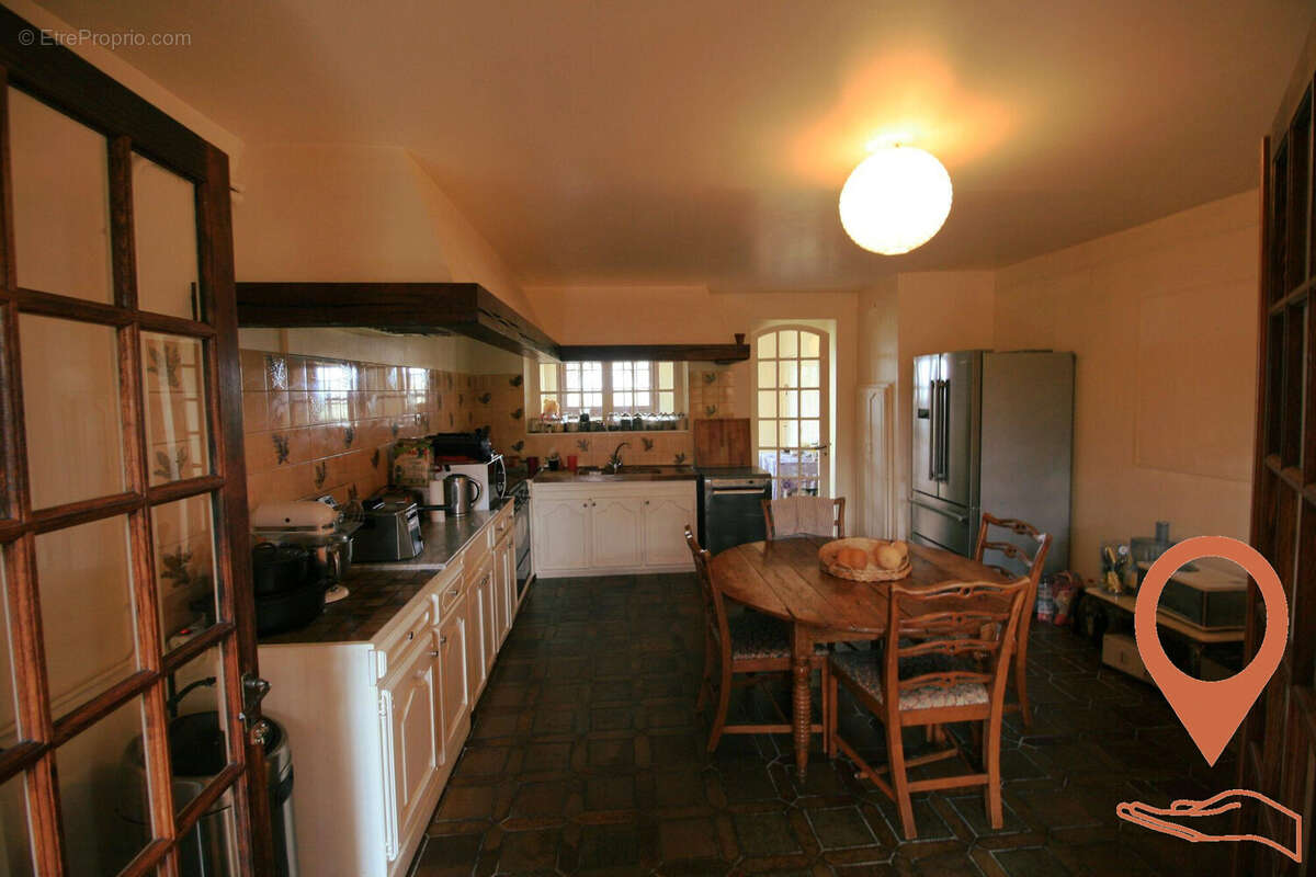 CUISINE 2 - Maison à CERNOY-EN-BERRY