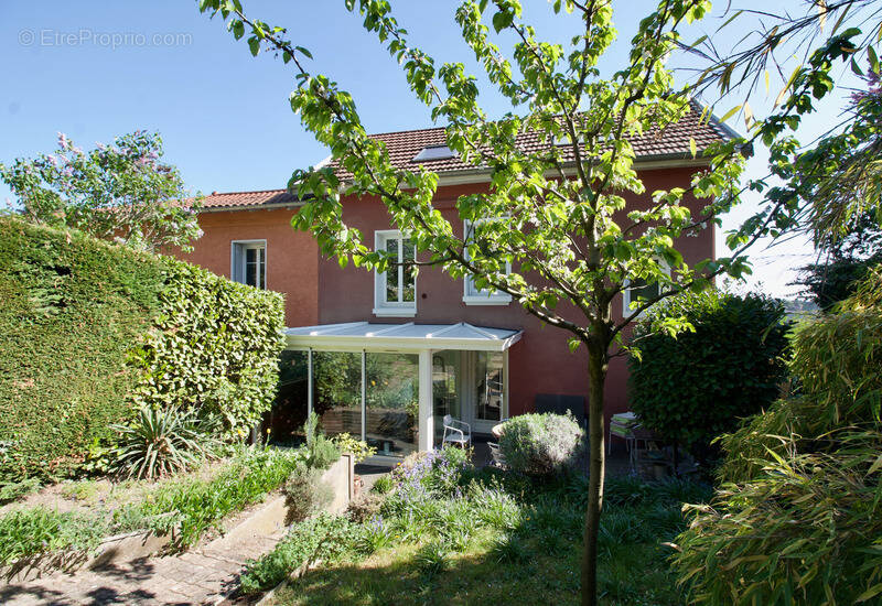 Maison à CALUIRE-ET-CUIRE
