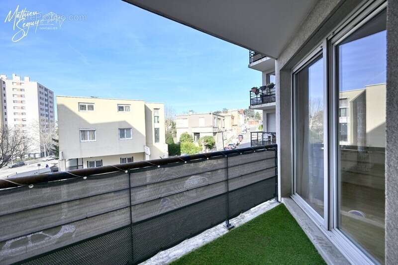 Appartement à LYON-8E