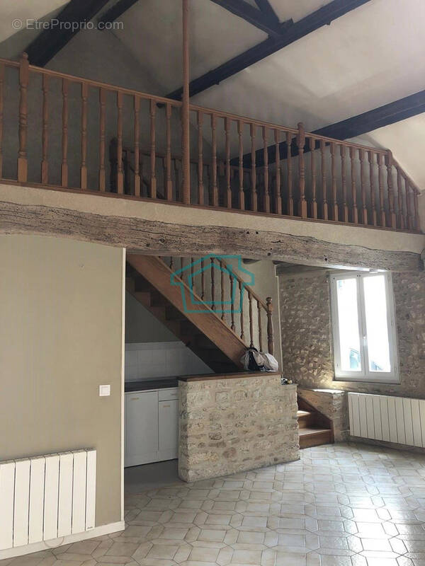 Maison à LA QUEUE-LES-YVELINES