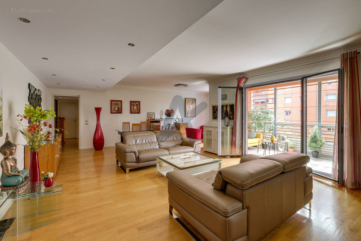 Appartement à LYON-6E