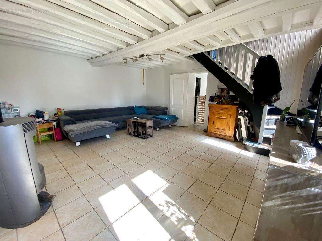 Maison à ANGERVILLE