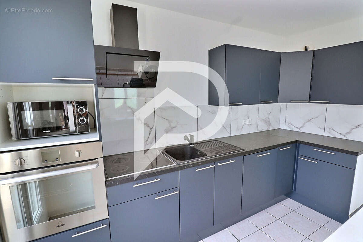 Appartement à VAUREAL