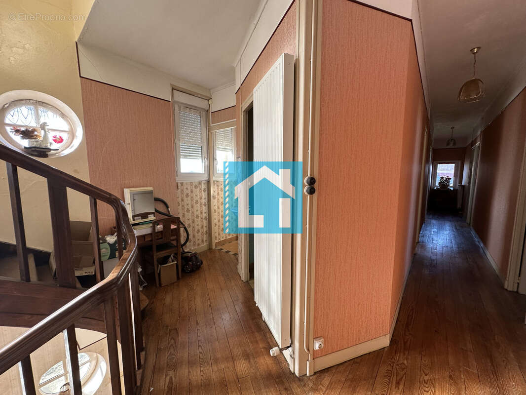 Maison à REFFUVEILLE