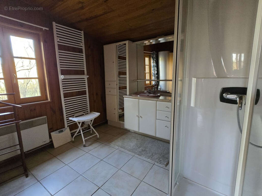 Maison à ISSAC