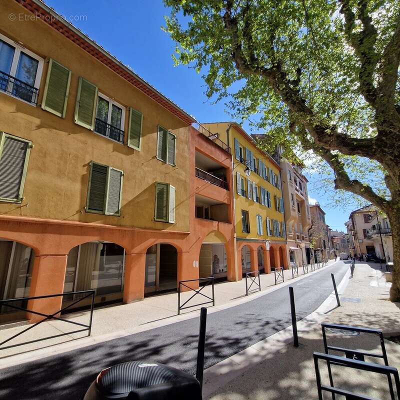 Appartement à VENCE