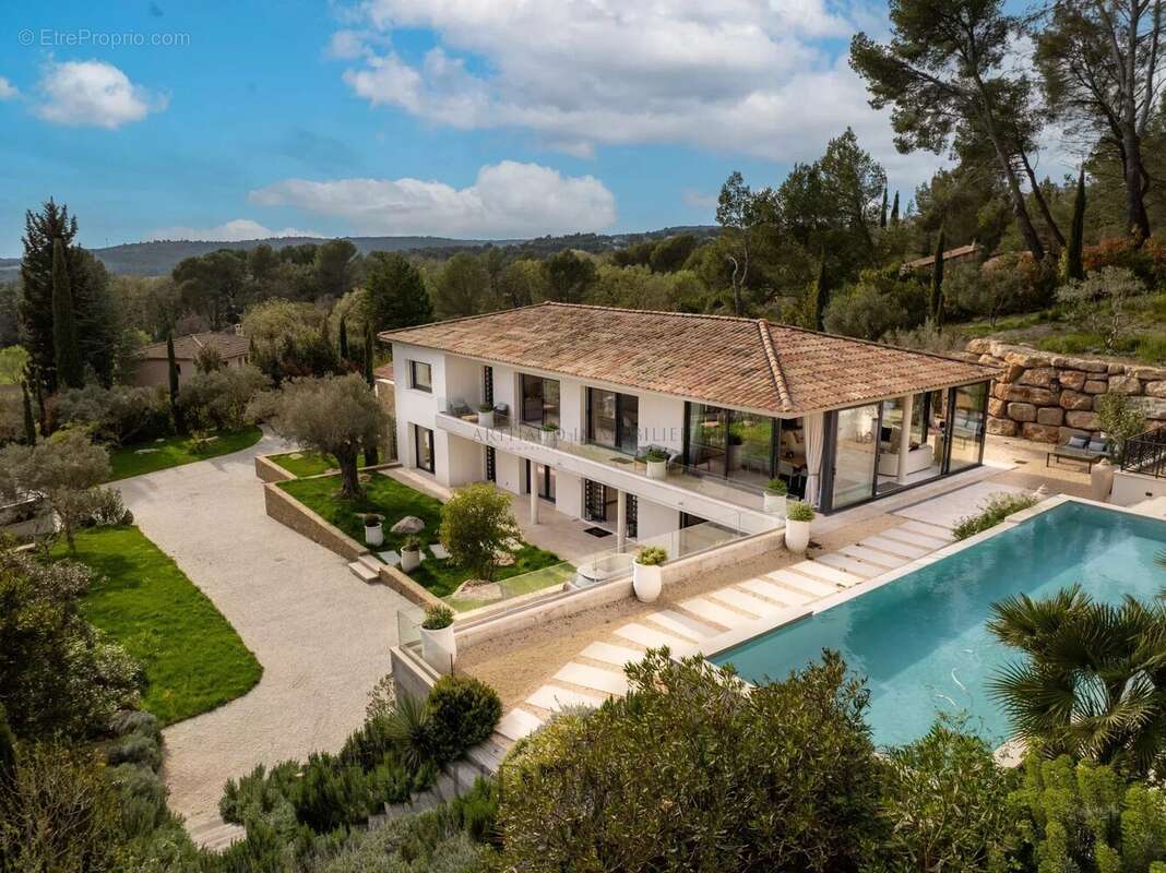 Maison à EGUILLES