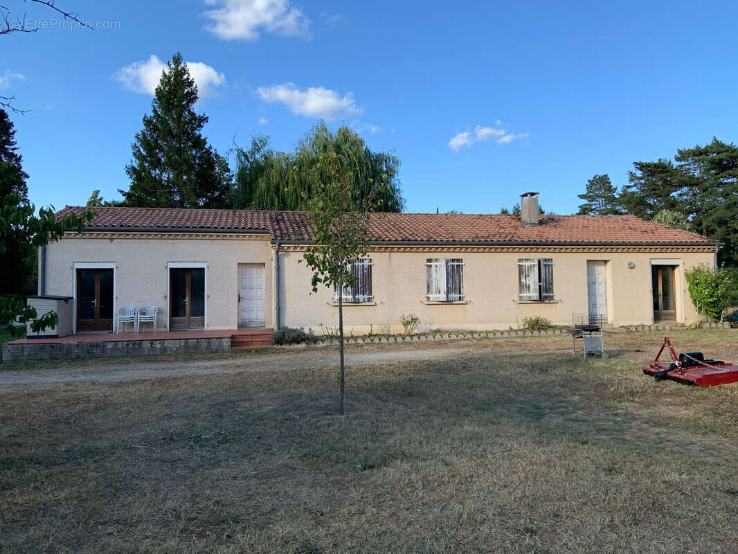 Maison à LABRUGUIERE