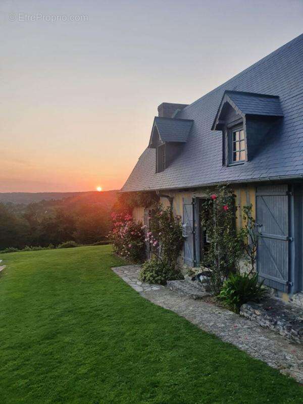 Maison à PONT-L&#039;EVEQUE