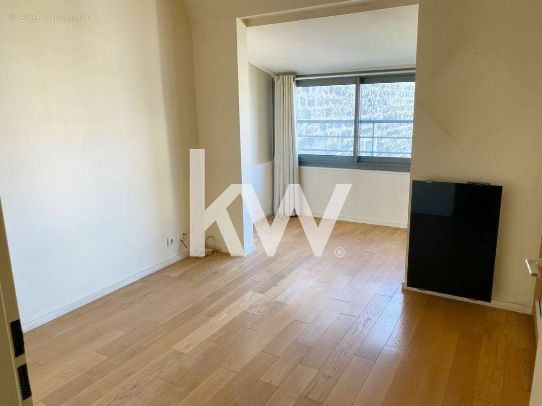 Appartement à PARIS-19E