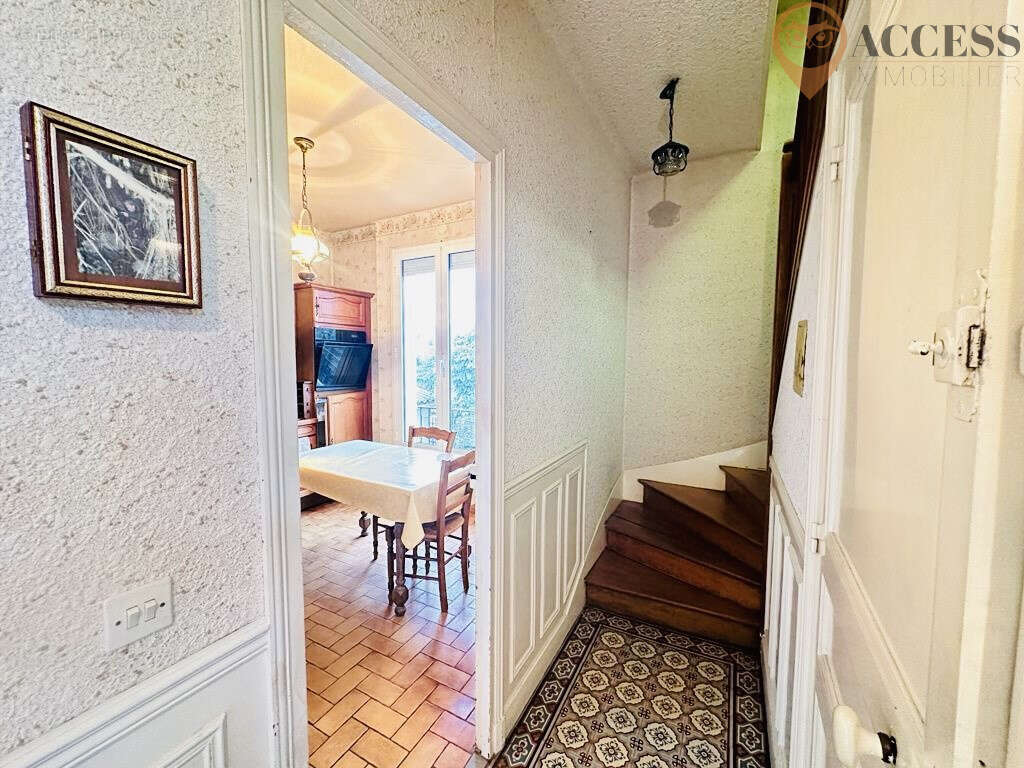 Maison à BEAUCHAMP