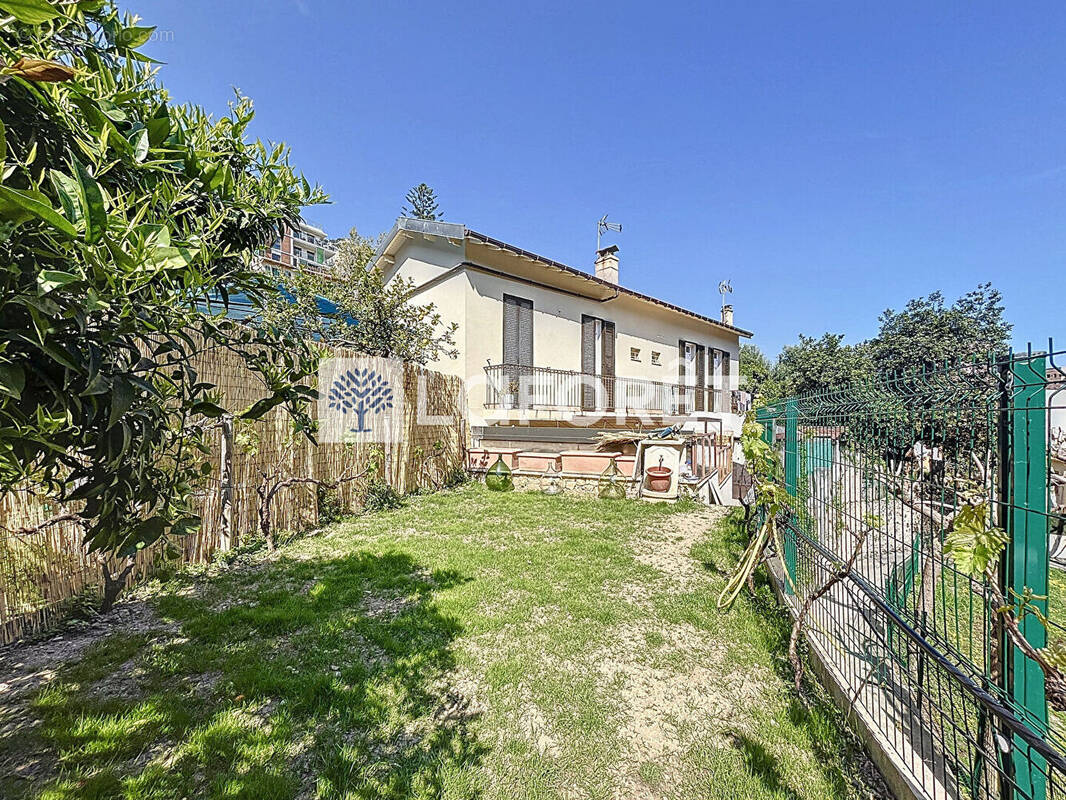 Maison à BEAUSOLEIL