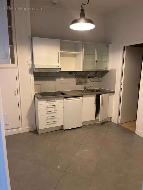 Appartement à PARIS-19E