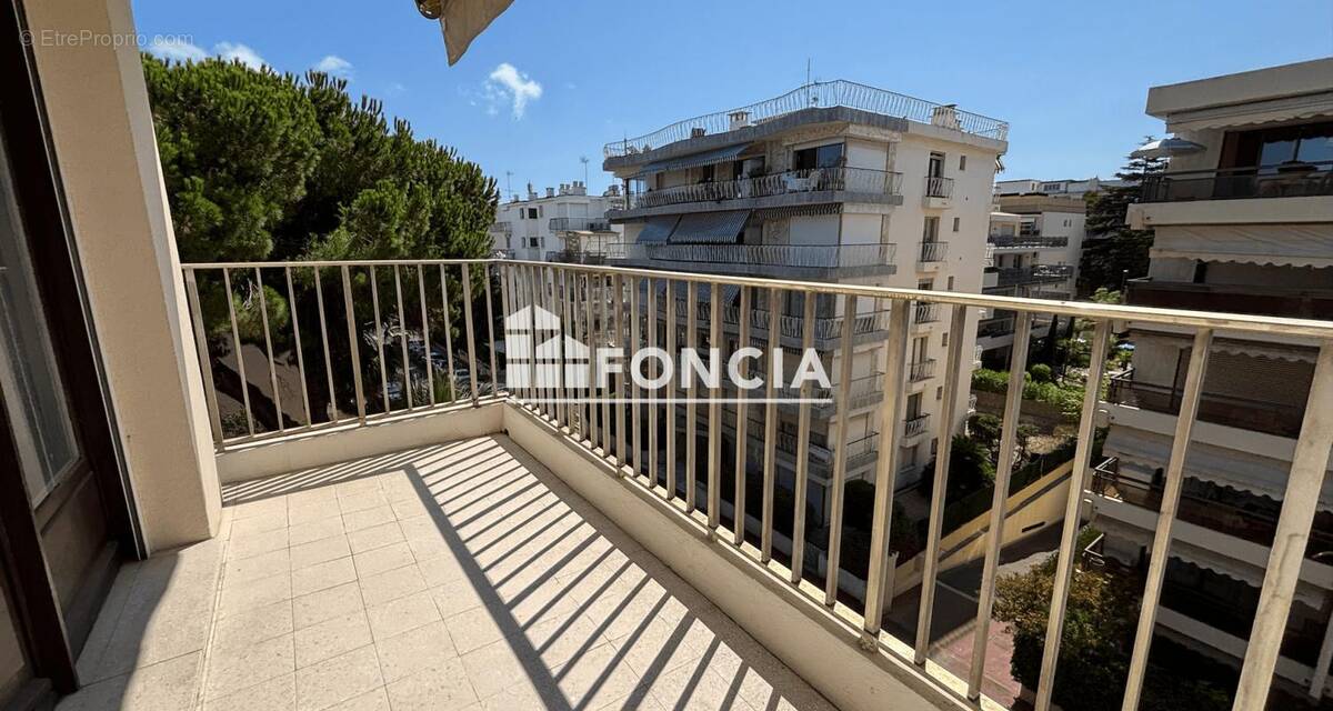 Appartement à CANNES