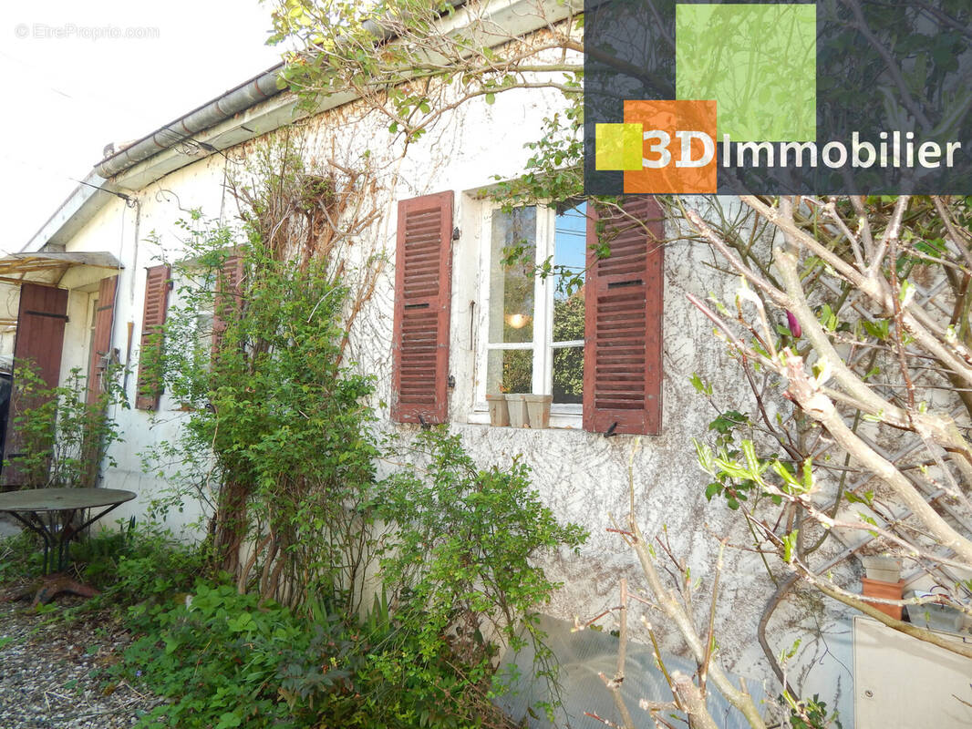 MAISON À VENDRE 70 m² - Maison à LONS-LE-SAUNIER