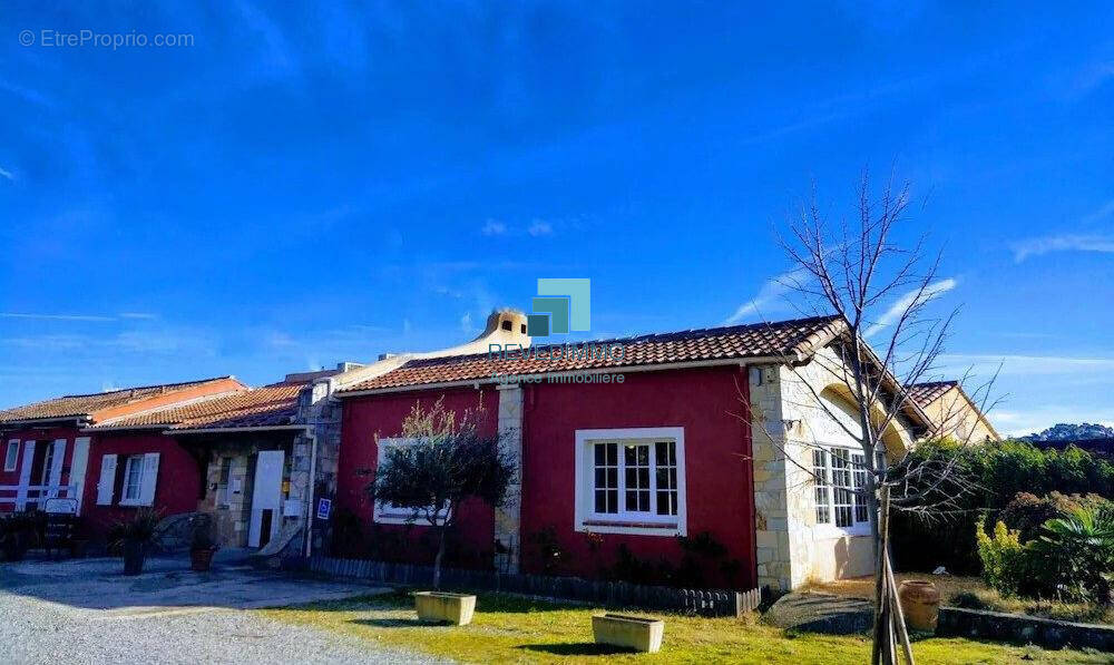 Maison à SILLANS-LA-CASCADE