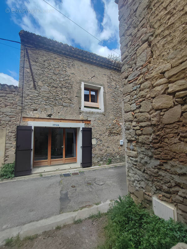 Maison à AZILLE