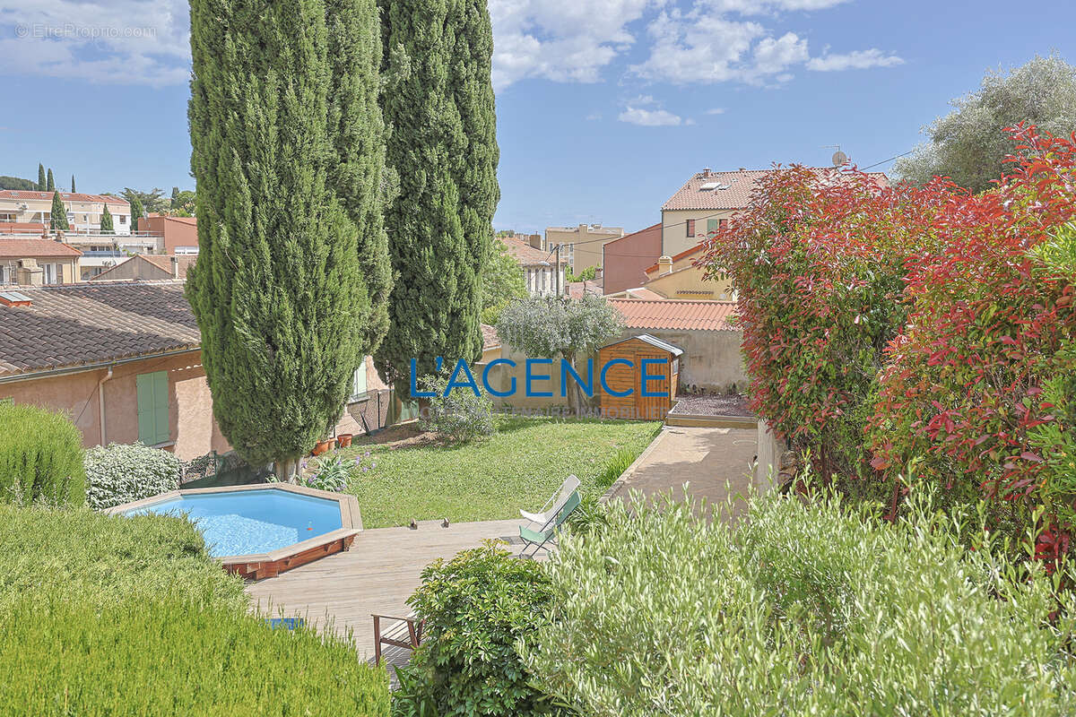Maison à HYERES