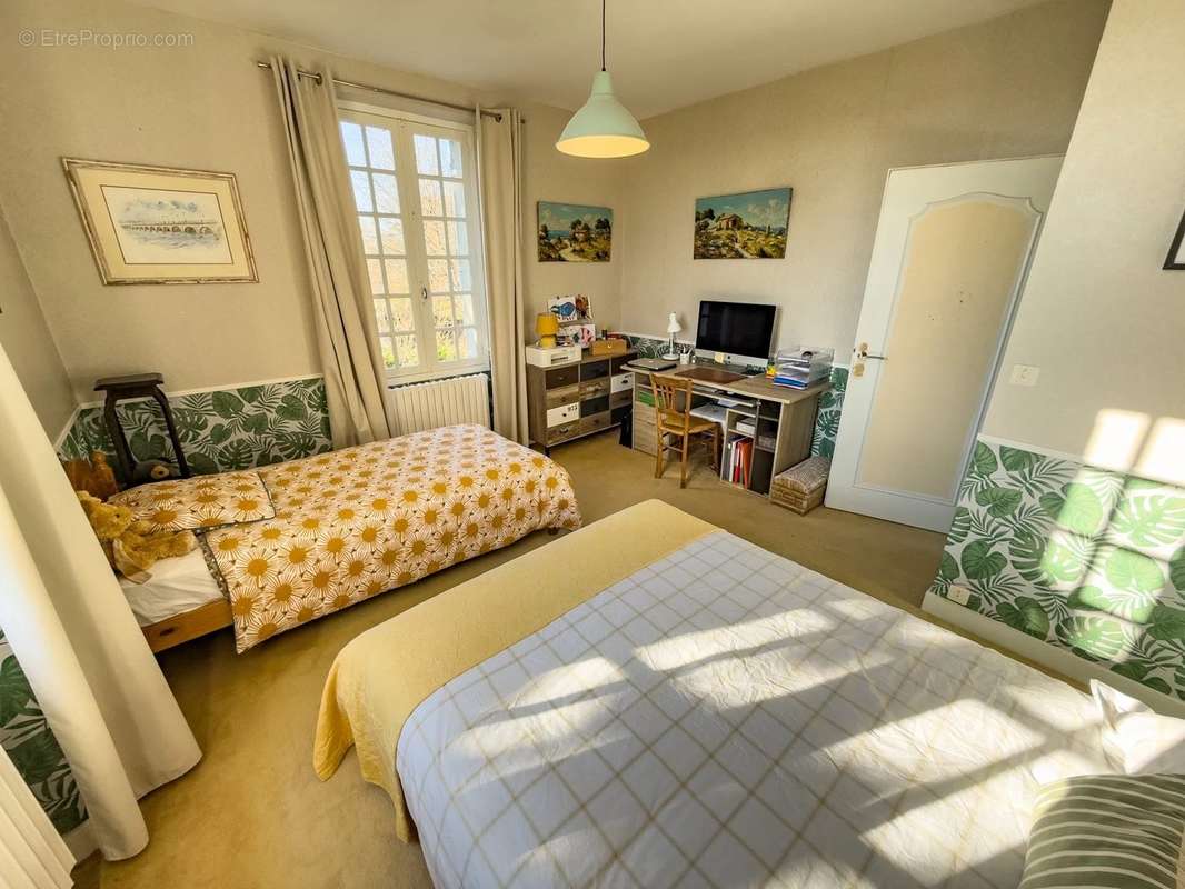 Maison à SARRAZAC