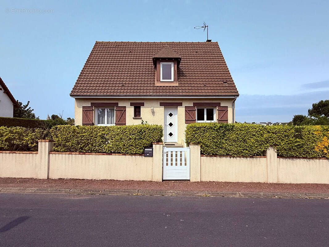 Maison à BIEVILLE-BEUVILLE