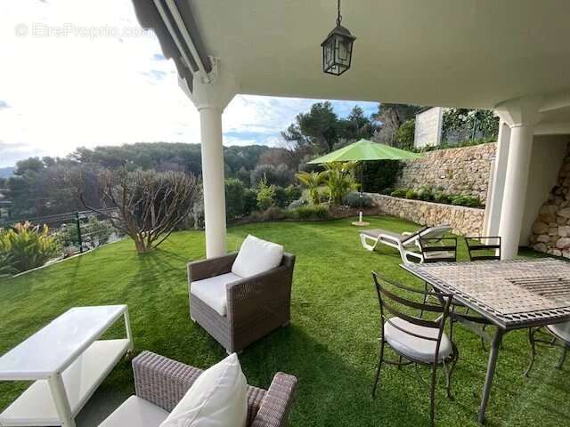 Maison à VALLAURIS