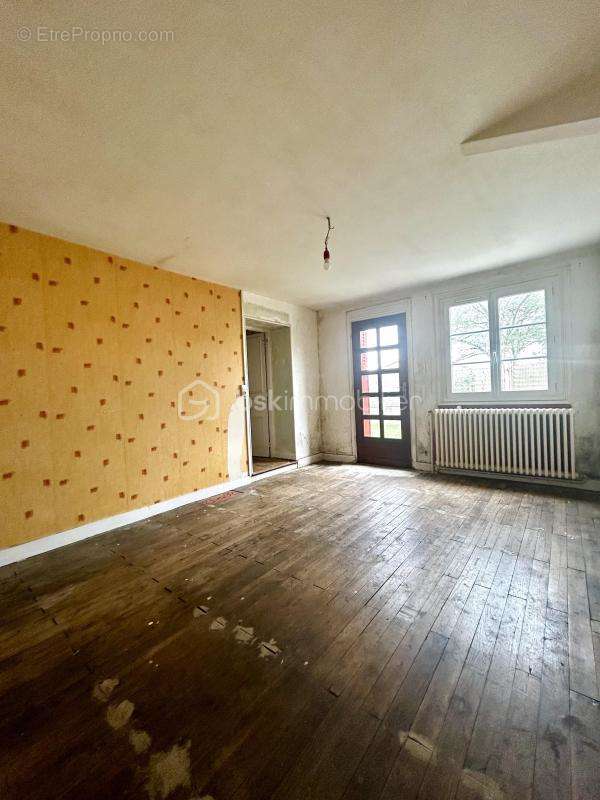 Maison à TAIZE-AIZIE