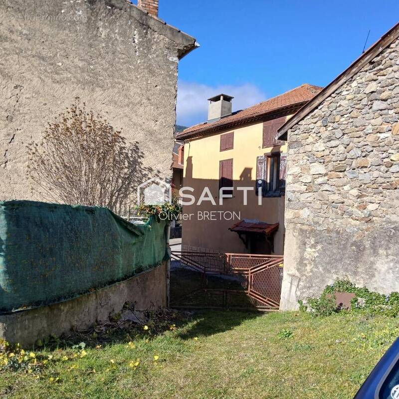 Photo 1 - Maison à MERCUS-GARRABET