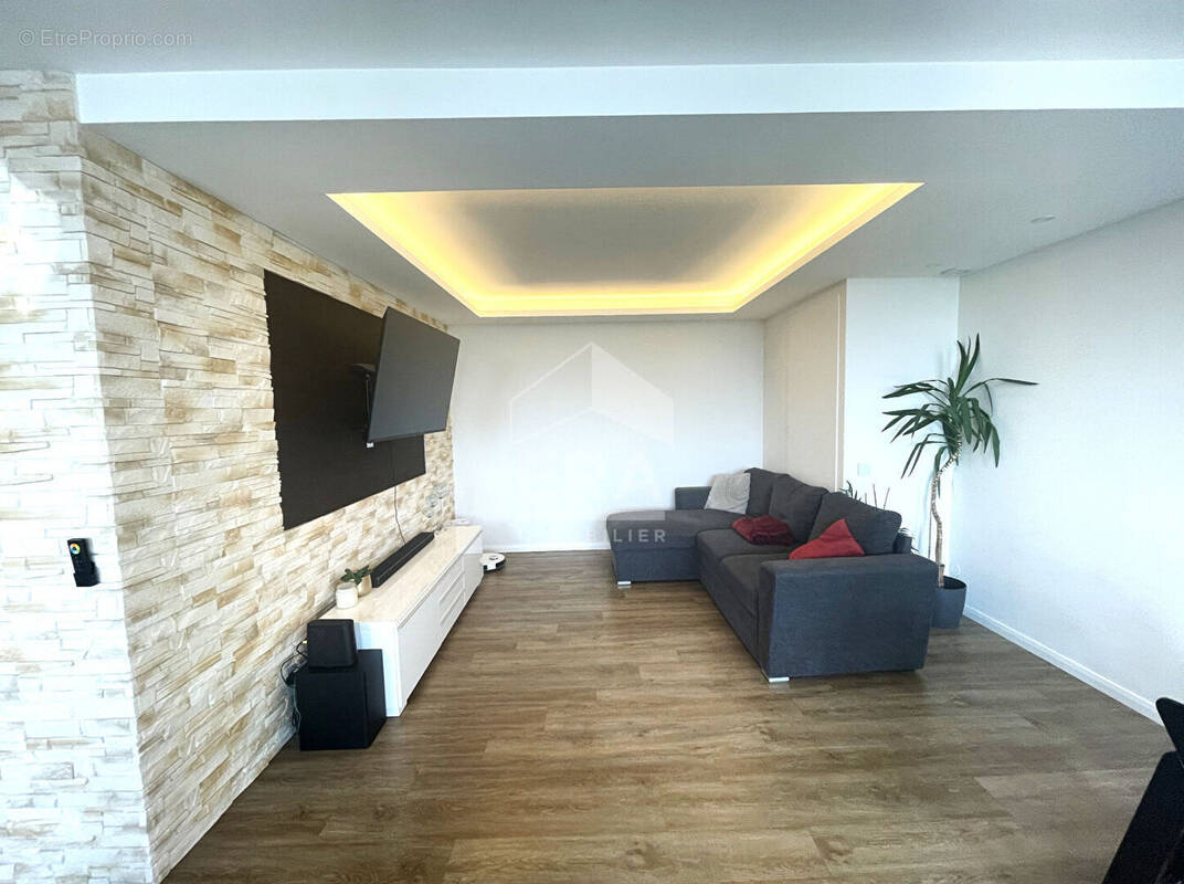 Appartement à LA MADELEINE