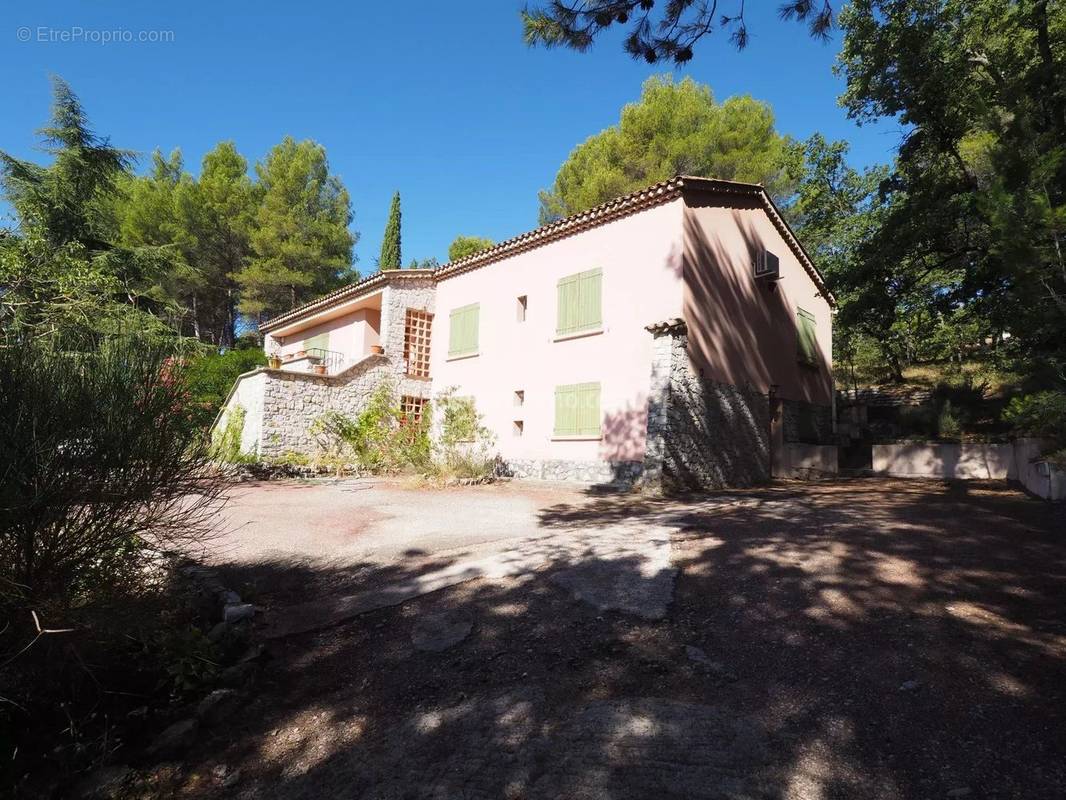 Maison à PIERREVERT