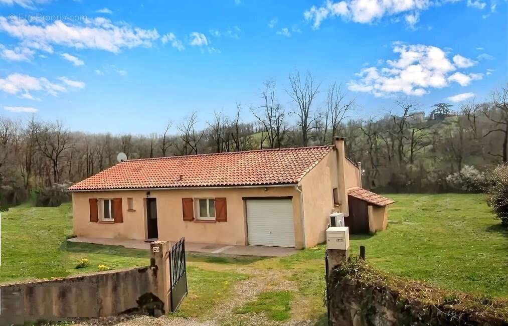 Maison à MONESTIES