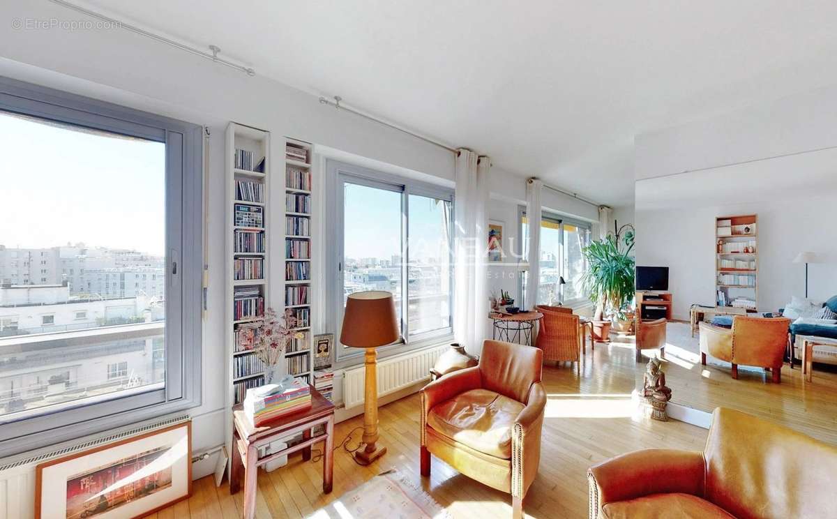 Appartement à PARIS-19E