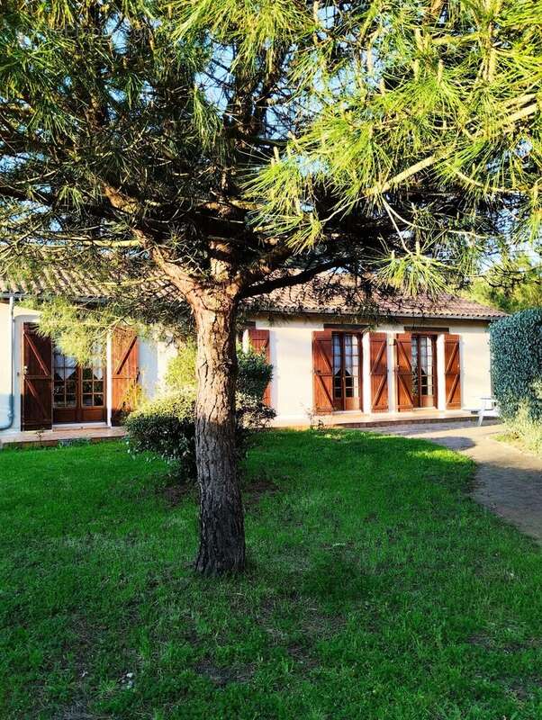 FACADE SUD/ENTREE - Maison à SOULAC-SUR-MER