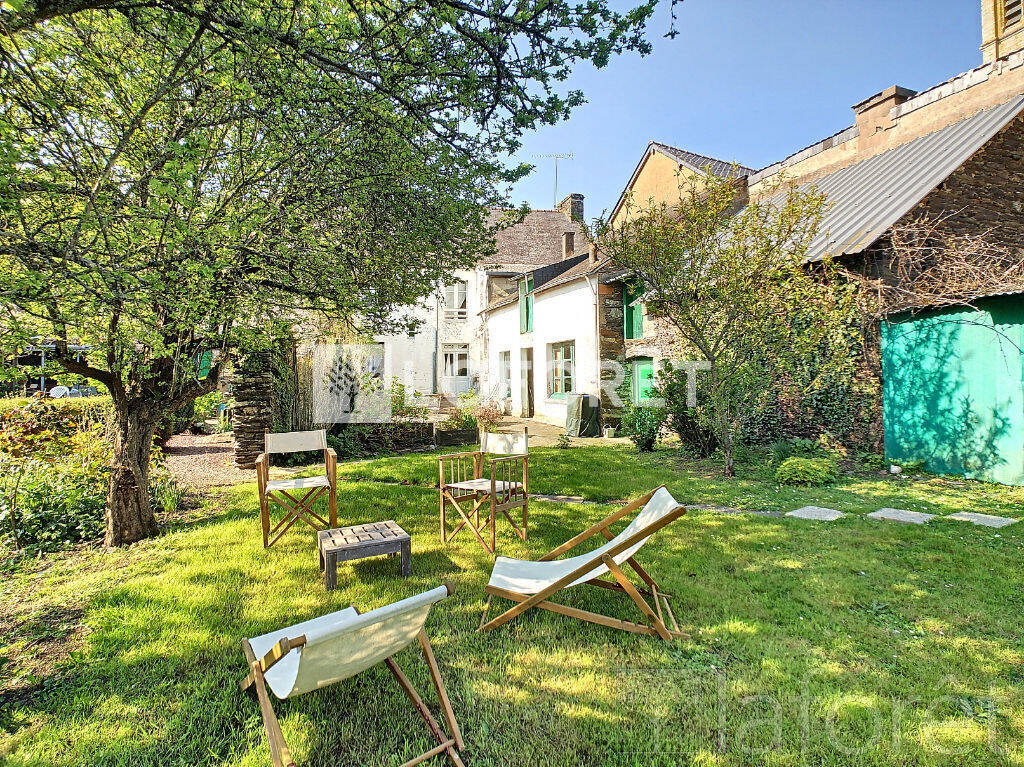 Maison à CARENTOIR