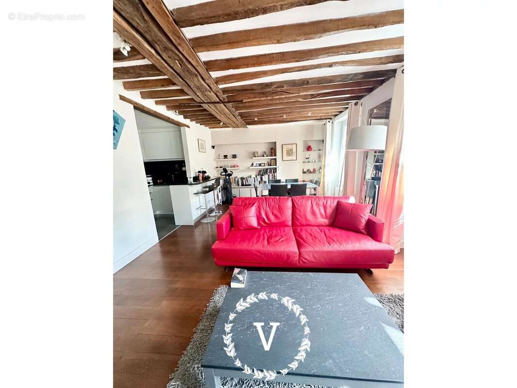 Appartement à PARIS-7E