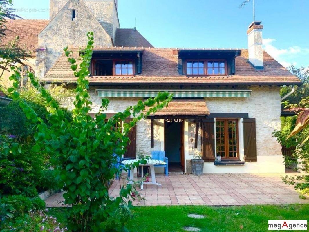 Maison à MAREIL-SUR-MAULDRE