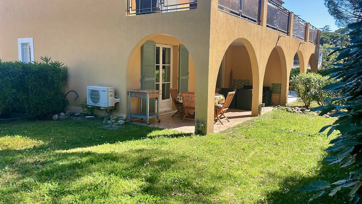 Appartement à GASSIN