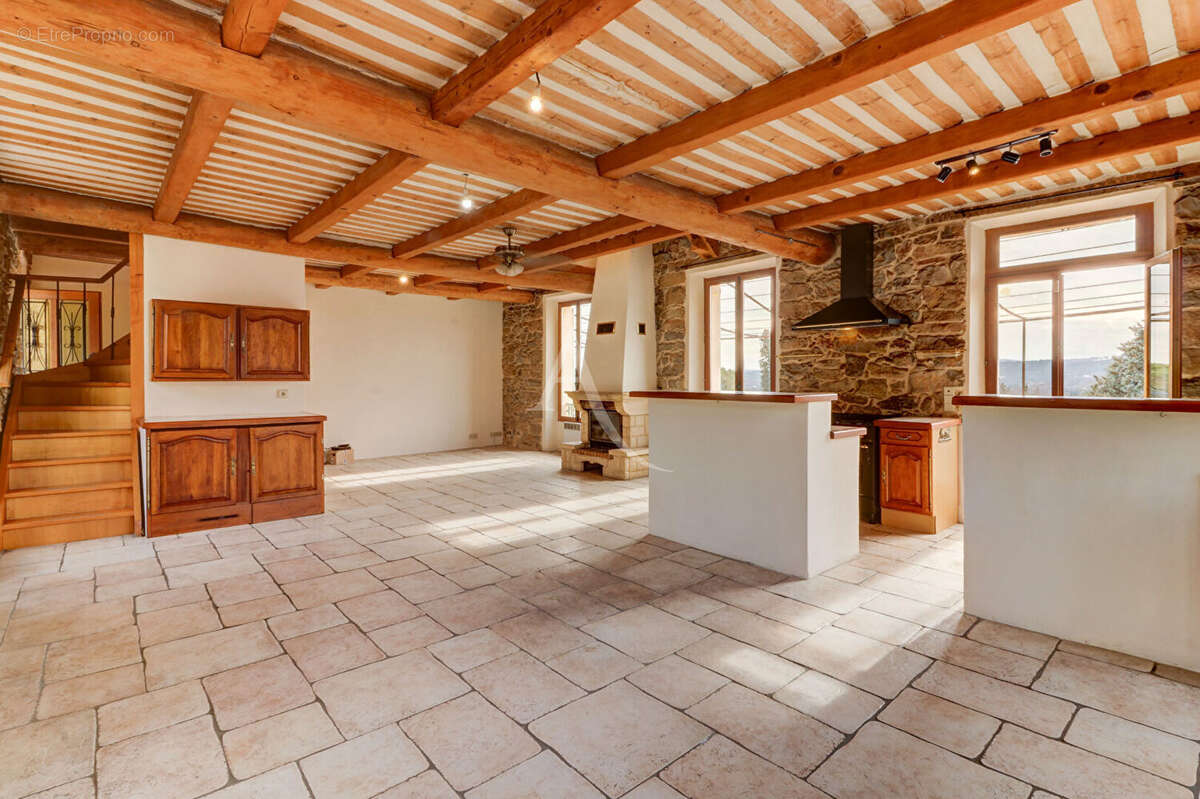 Maison à FAYENCE