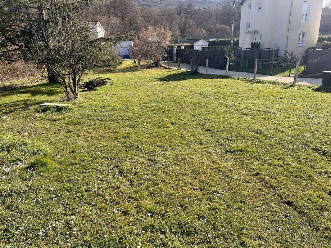 Terrain à SAINT-CHERON