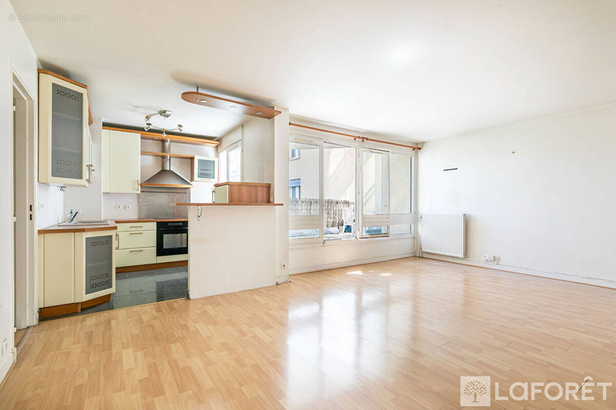 Appartement à LE KREMLIN-BICETRE