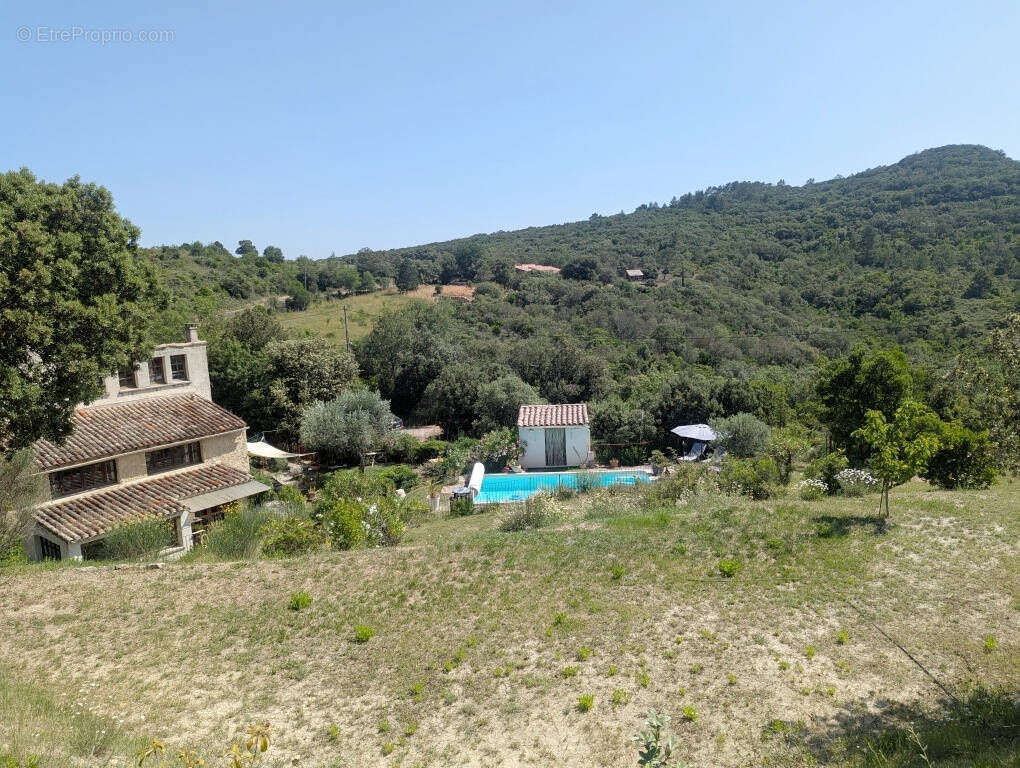 Maison à LAGRASSE