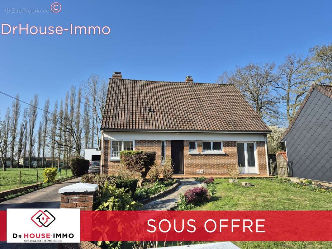 Maison à NORRENT-FONTES