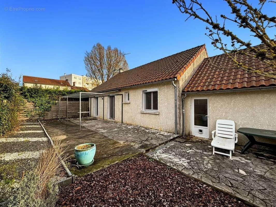 Maison à TRELISSAC
